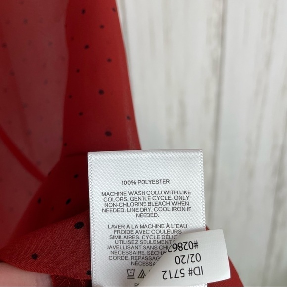 Express NWT rust polka dot blouse - Picture 5 of 7